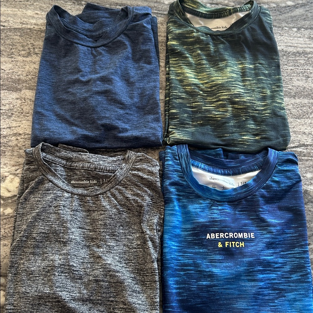Kids Abercrombie & Fitch T shirts